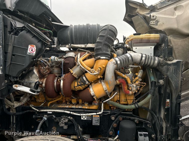 image for item KW9181 2008 Kenworth T660  semi truck