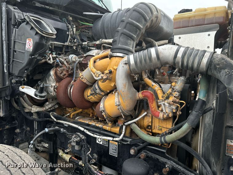 image for item KW9181 2008 Kenworth T660  semi truck