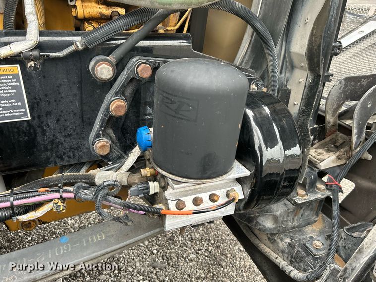 image for item KW9181 2008 Kenworth T660  semi truck