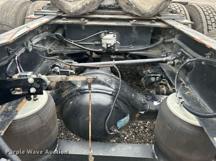 image for item KW9181 2008 Kenworth T660  semi truck