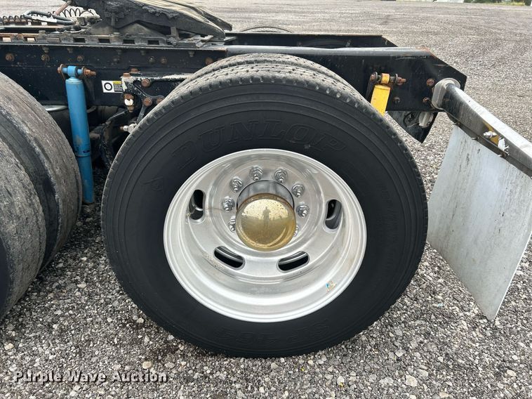 image for item KW9181 2008 Kenworth T660  semi truck