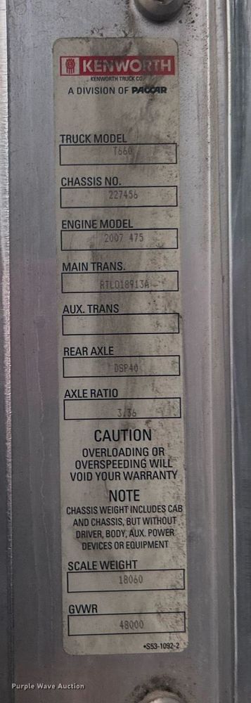 image for item KW9181 2008 Kenworth T660  semi truck