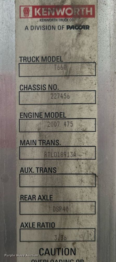 image for item KW9181 2008 Kenworth T660  semi truck