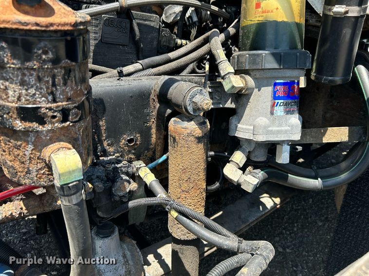 image for item KW9186 1999 Freightliner FLD  semi truck