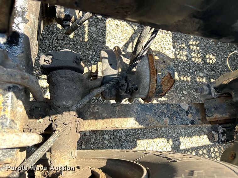 image for item KW9186 1999 Freightliner FLD  semi truck