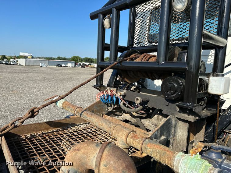 image for item KW9200 2006 Mack CHN613  semi truck