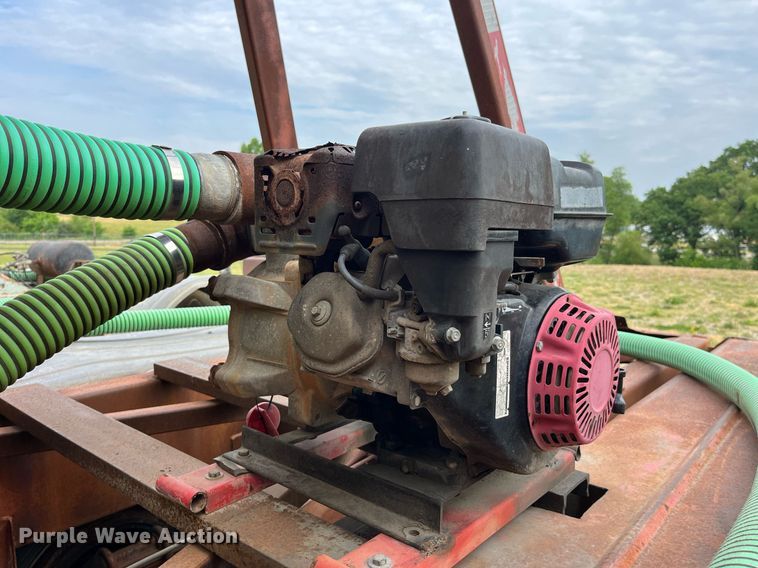 image for item LB9019 1971 Fruehauf  pneumatic dry bulk trailer