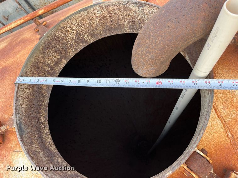 image for item LB9019 1971 Fruehauf  pneumatic dry bulk trailer