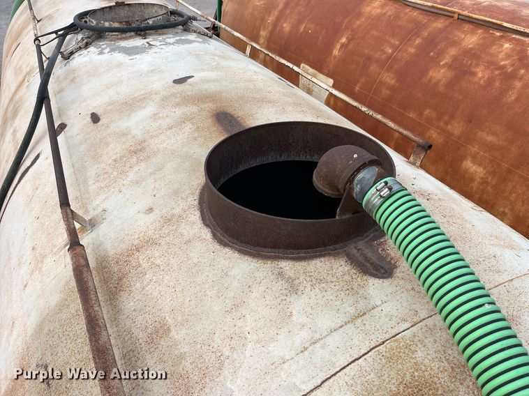 image for item LB9020 1968 Fruehauf  pneumatic dry bulk trailer