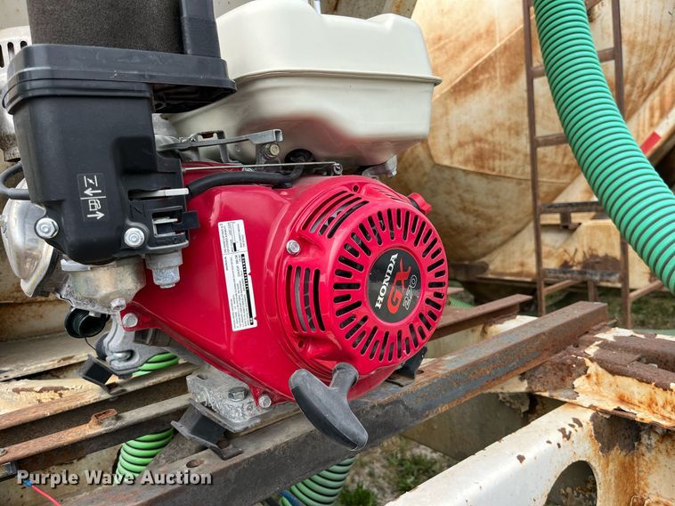 image for item LB9021 1974 Fruehauf  pneumatic dry bulk trailer