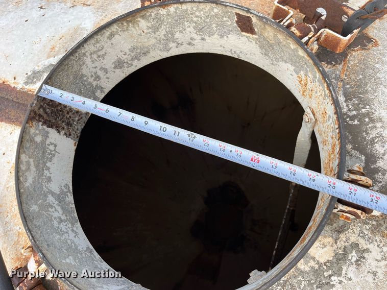 image for item LB9021 1974 Fruehauf  pneumatic dry bulk trailer