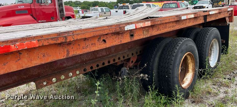 image for item LB9023 1972 Fontaine  flatbed trailer