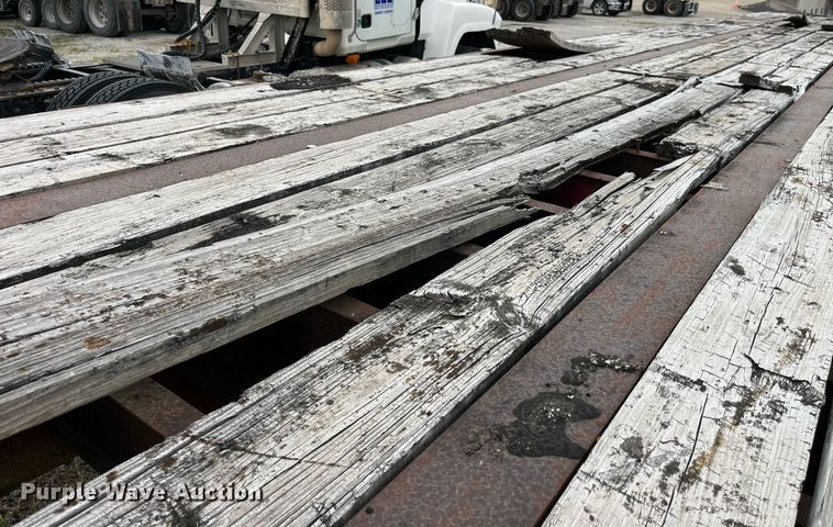 image for item LB9023 1972 Fontaine  flatbed trailer