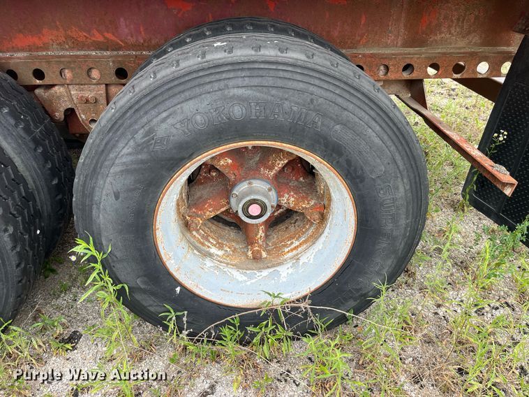 image for item LB9023 1972 Fontaine  flatbed trailer