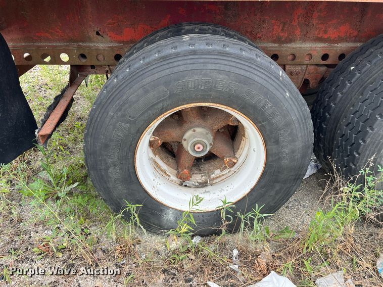 image for item LB9023 1972 Fontaine  flatbed trailer