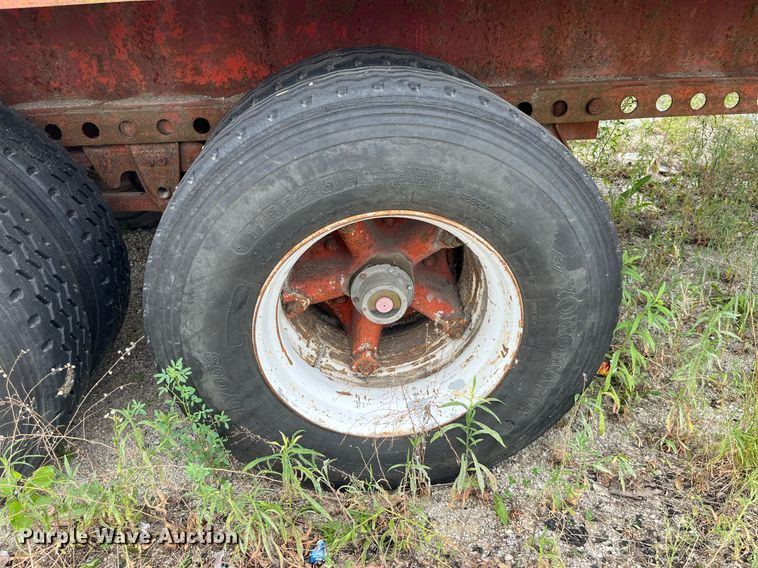 image for item LB9023 1972 Fontaine  flatbed trailer