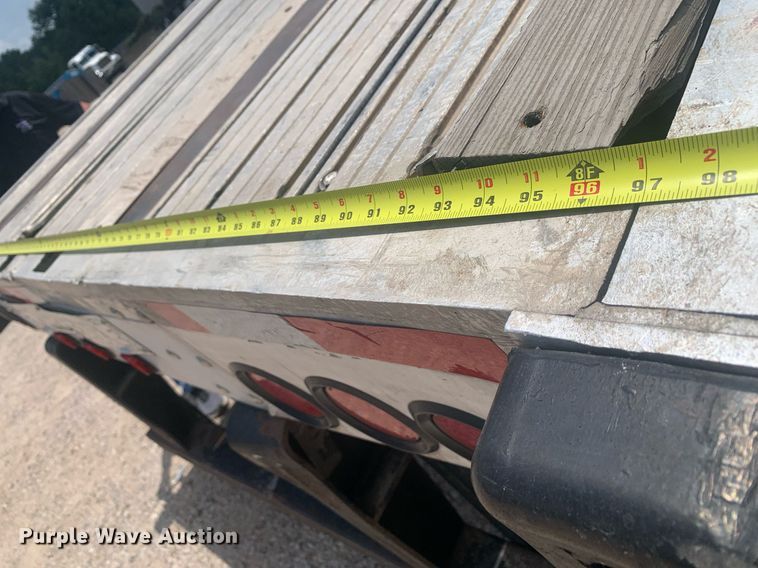 image for item LH9747 2001 Transcraft Eagle  flatbed trailer