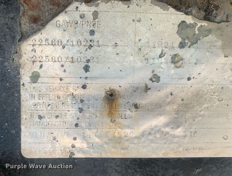 image for item LH9747 2001 Transcraft Eagle  flatbed trailer