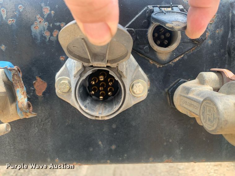 image for item LH9748 1990 Great Dane GPDWSAR-248  drop deck equipment trailer