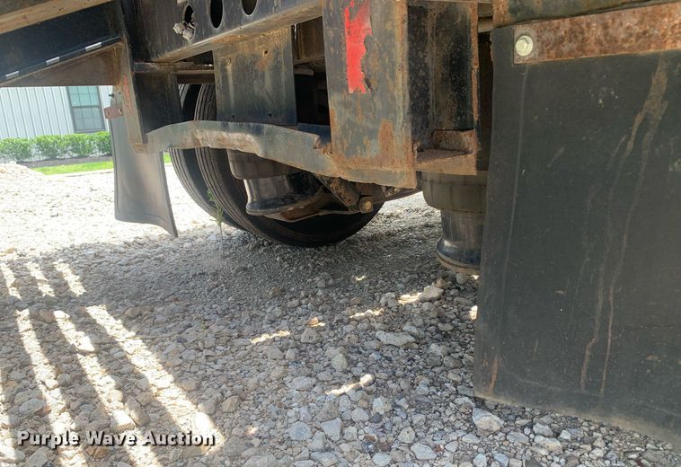 image for item LH9748 1990 Great Dane GPDWSAR-248  drop deck equipment trailer