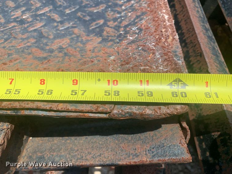 image for item LH9748 1990 Great Dane GPDWSAR-248  drop deck equipment trailer