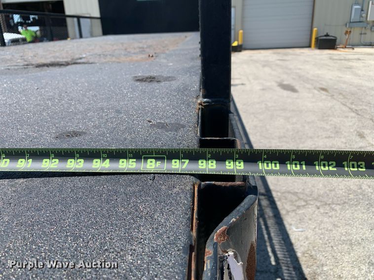 image for item LH9755 1999 International 4900  flatbed truck