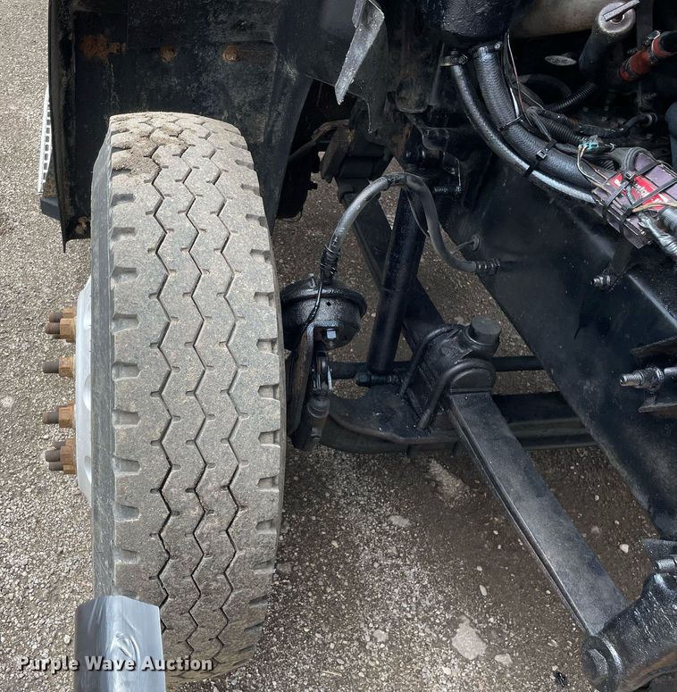 image for item LJ9776 1998 Mack CH613  semi truck