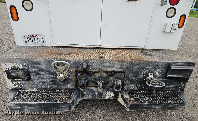 image for item LM9052 2010 Freightliner Business Class M2 106  utility / service truck