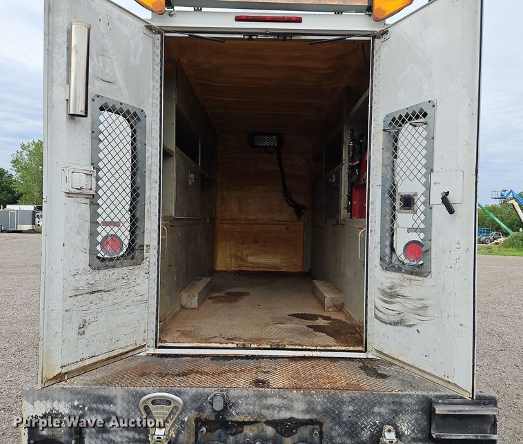 image for item LM9052 2010 Freightliner Business Class M2 106  utility / service truck