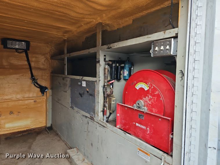 image for item LM9052 2010 Freightliner Business Class M2 106  utility / service truck