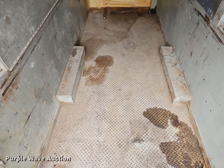 image for item LM9052 2010 Freightliner Business Class M2 106  utility / service truck