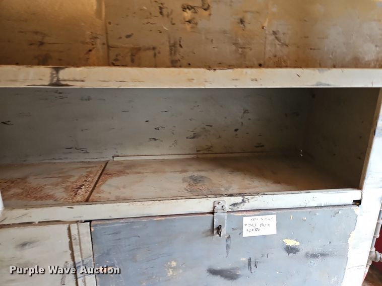 image for item LM9052 2010 Freightliner Business Class M2 106  utility / service truck