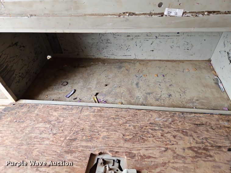 image for item LM9052 2010 Freightliner Business Class M2 106  utility / service truck