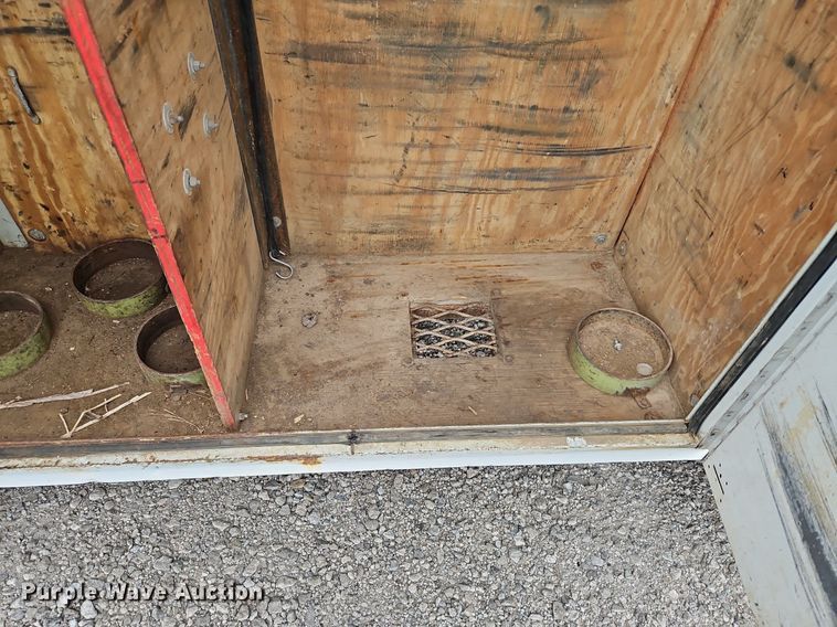 image for item LM9052 2010 Freightliner Business Class M2 106  utility / service truck