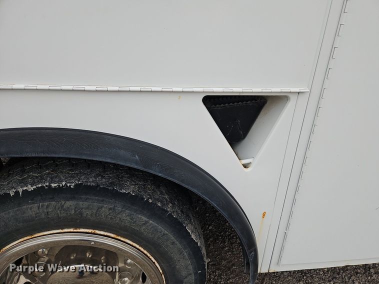 image for item LM9052 2010 Freightliner Business Class M2 106  utility / service truck