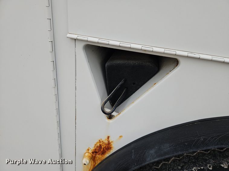 image for item LM9052 2010 Freightliner Business Class M2 106  utility / service truck