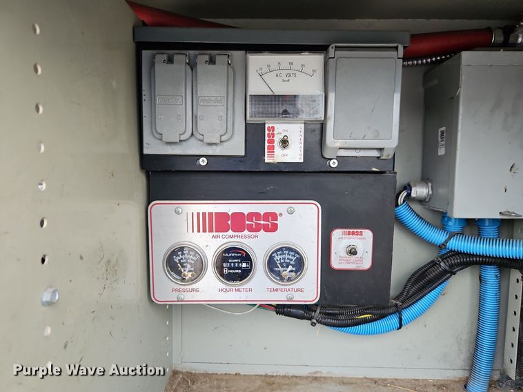 image for item LM9052 2010 Freightliner Business Class M2 106  utility / service truck