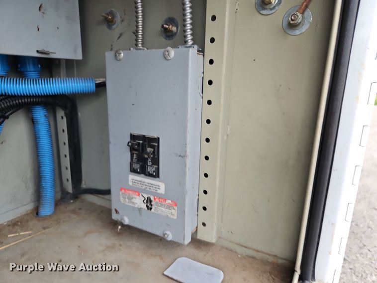 image for item LM9052 2010 Freightliner Business Class M2 106  utility / service truck