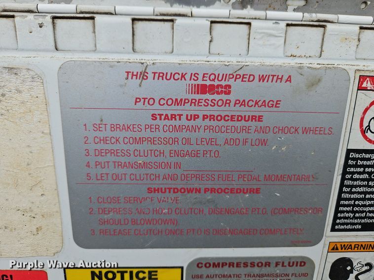 image for item LM9052 2010 Freightliner Business Class M2 106  utility / service truck