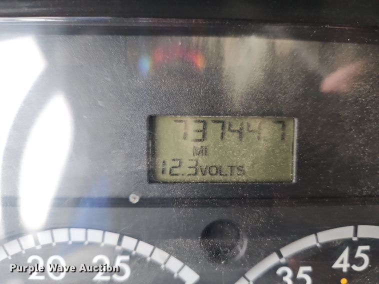 image for item LM9052 2010 Freightliner Business Class M2 106  utility / service truck