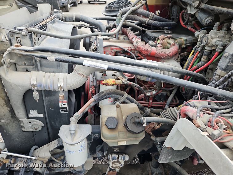 image for item LM9052 2010 Freightliner Business Class M2 106  utility / service truck