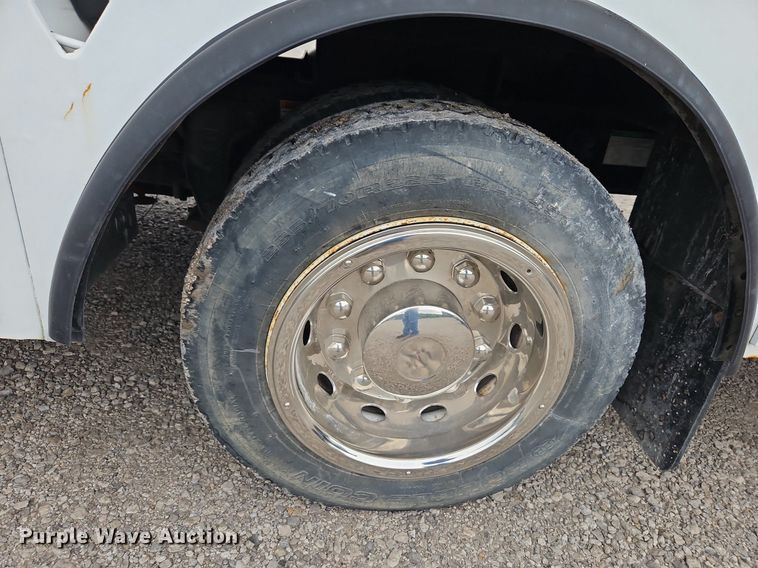 image for item LM9052 2010 Freightliner Business Class M2 106  utility / service truck