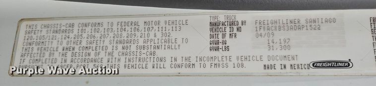 image for item LM9052 2010 Freightliner Business Class M2 106  utility / service truck