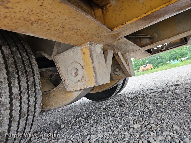 image for item LM9054 1996 Load King  drop deck equipment trailer