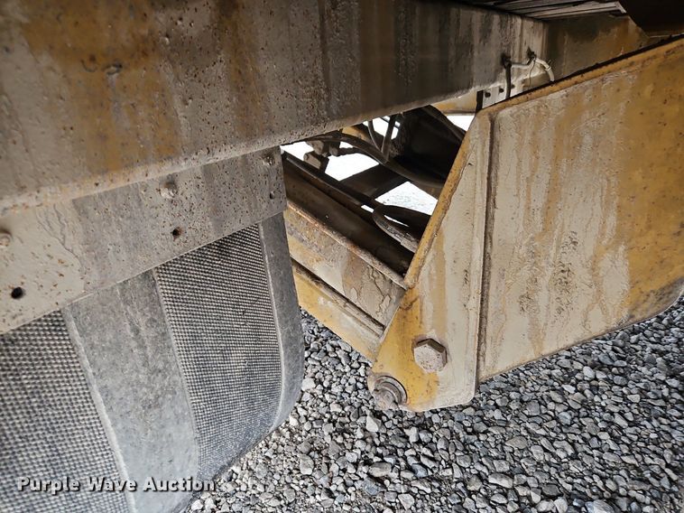 image for item LM9054 1996 Load King  drop deck equipment trailer