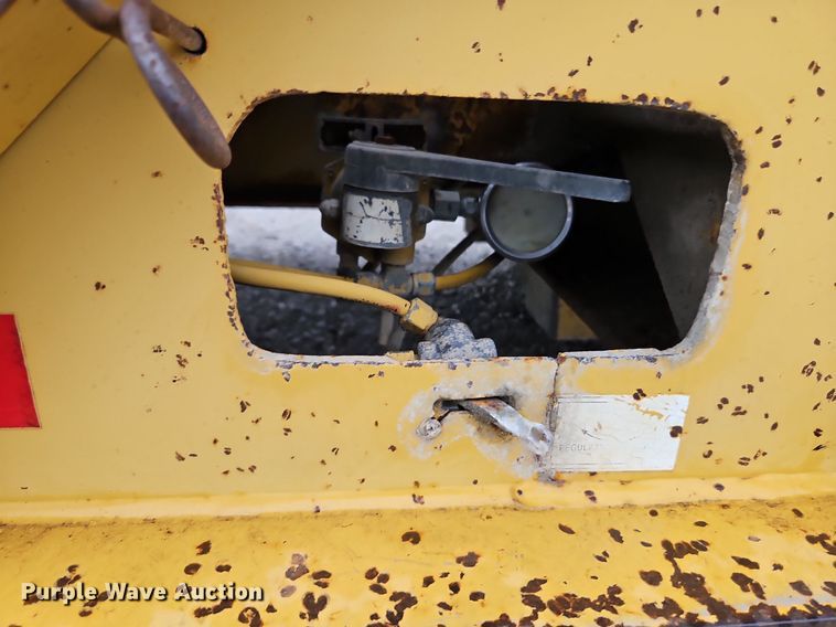 image for item LM9054 1996 Load King  drop deck equipment trailer