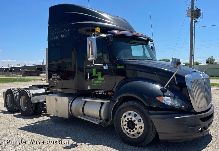 image for item LS9342 2010 International Prostar Premium Eagle  semi truck