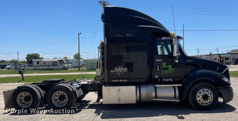 image for item LS9342 2010 International Prostar Premium Eagle  semi truck