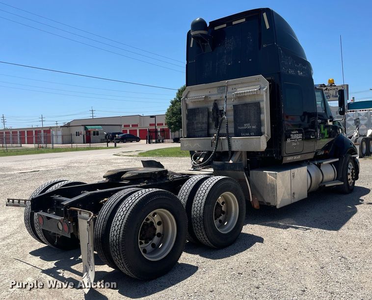 image for item LS9342 2010 International Prostar Premium Eagle  semi truck