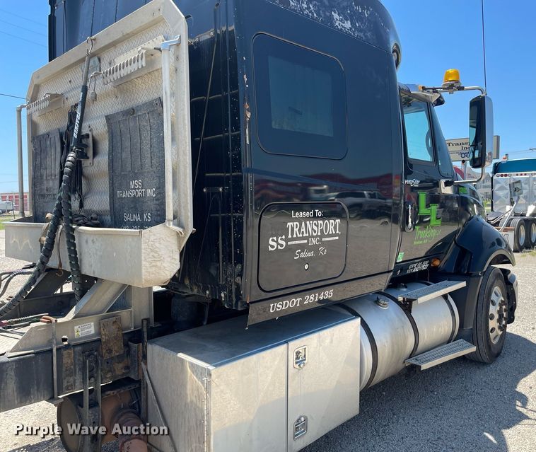 image for item LS9342 2010 International Prostar Premium Eagle  semi truck